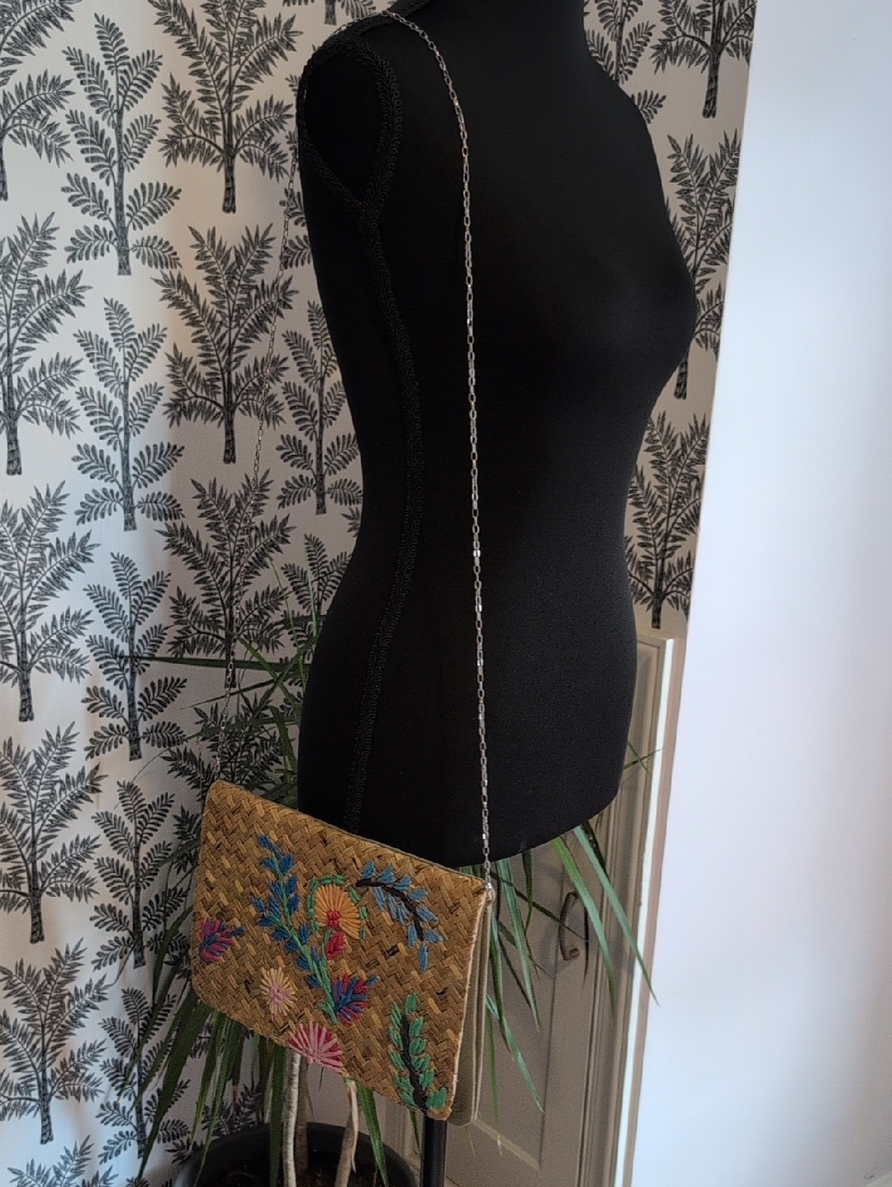 Woven Straw Crossbody Bag with Colorful Floral Embroidery - Natural NWOT - Picture 7 of 7